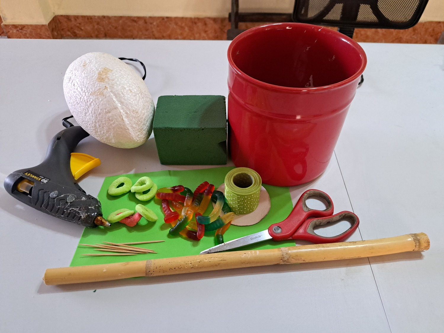 Crea un irresistible centro de mesa para comerlo poco a poco | Nuestro  Diario, image size:1500x1125